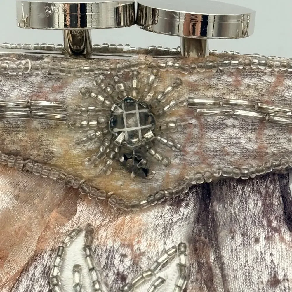 Vintage Unbranded Silver Rhinestone Kisslock Evening Bag
